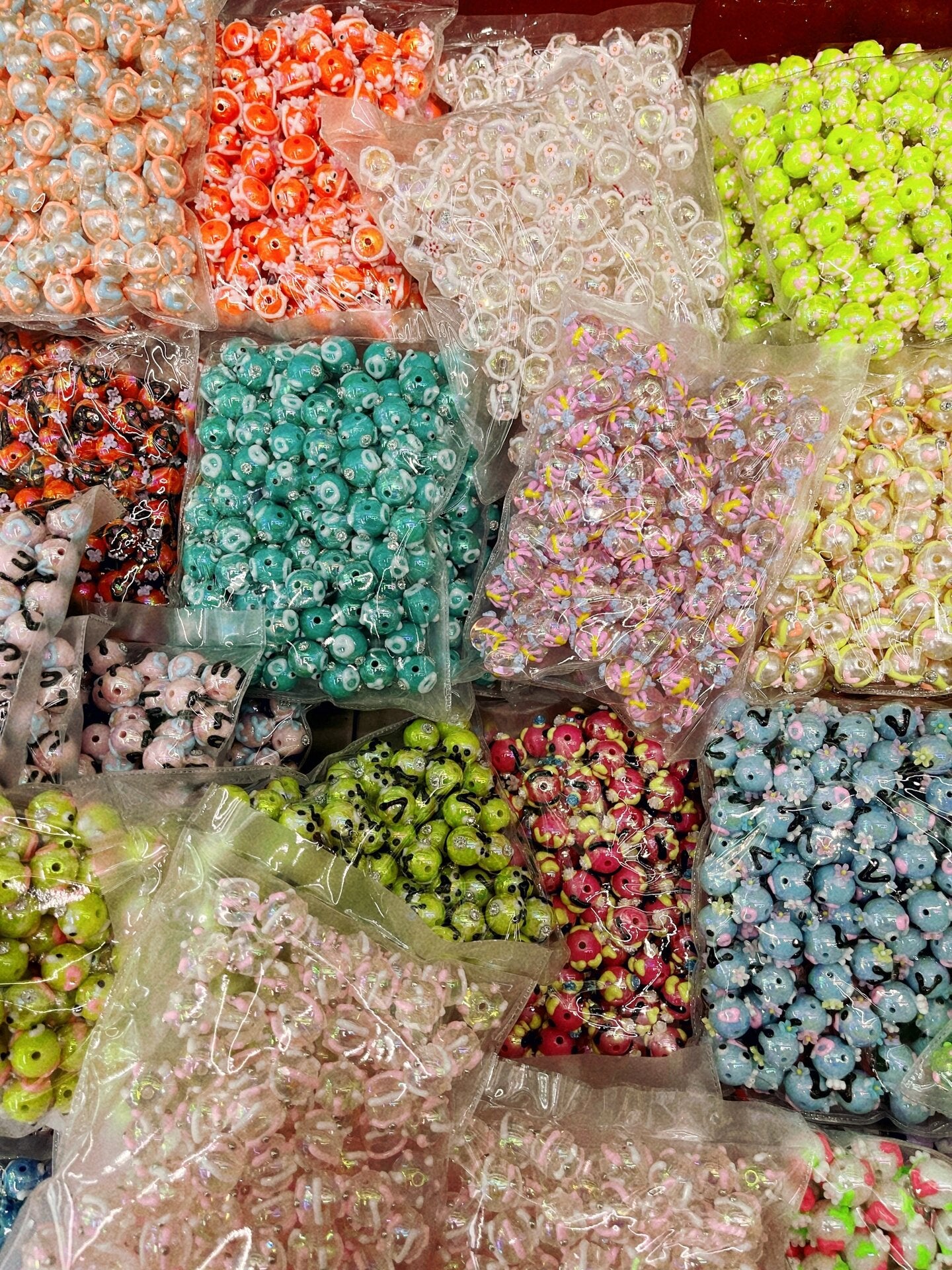 LIVE CHECK OUT!!Wholesales for resin beads/silicone beads/DIY bead pen/charms/acrylic